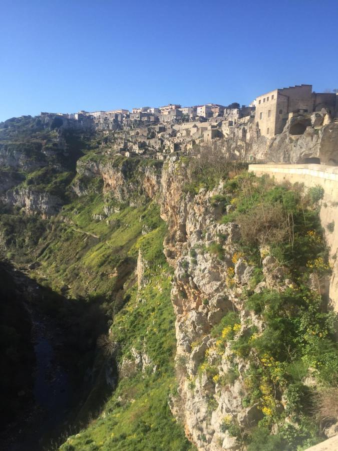 Recinto Antico Sweet Rooms Matera Bagian luar foto